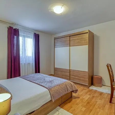 Apartment Maruzini *