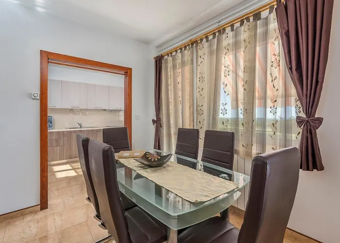 Appartement Maruzini *